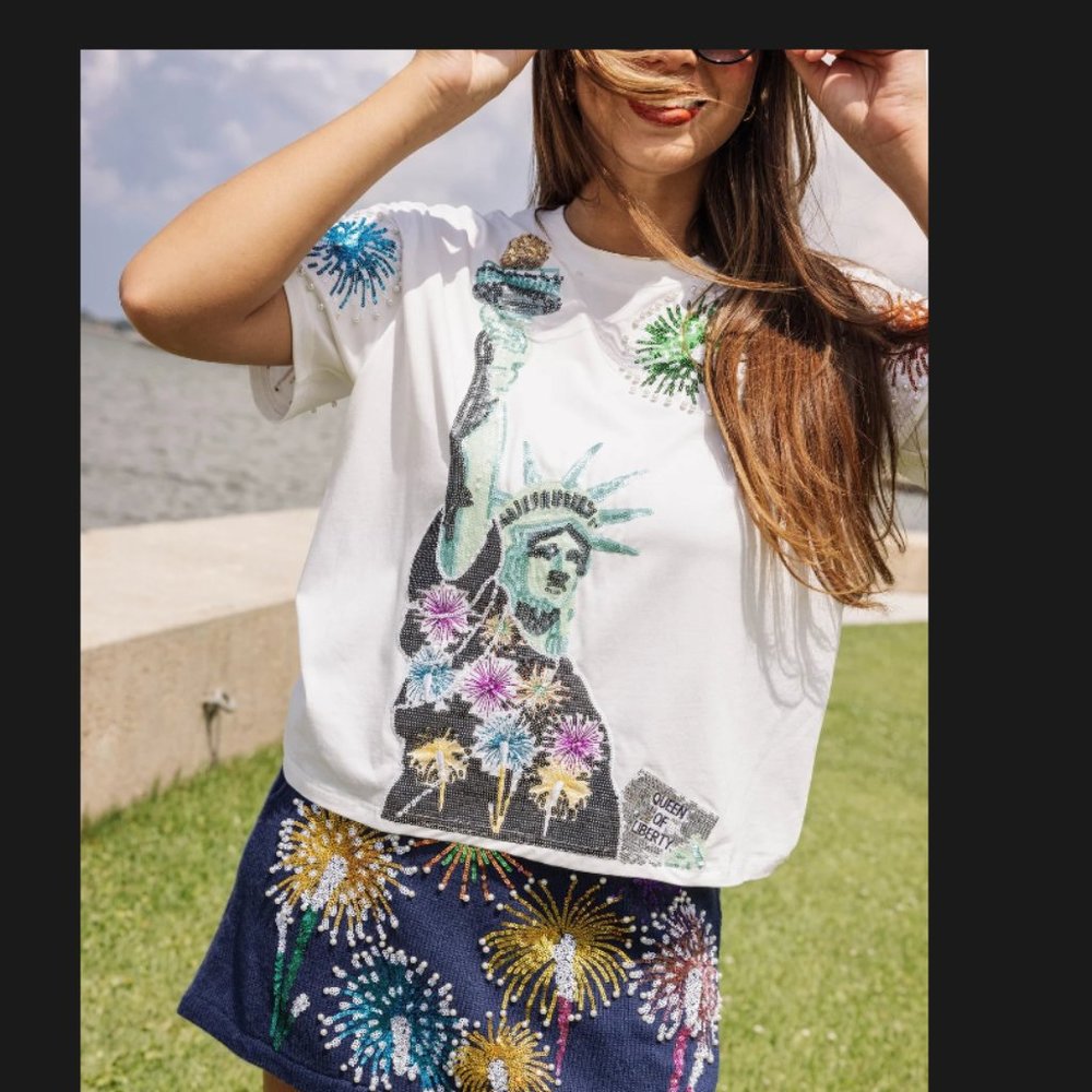 QUEEN OF SPARKLES White Tee with Colorful Fireworks